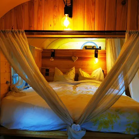 La Maison Des Oiseaux. Roulotte 3*