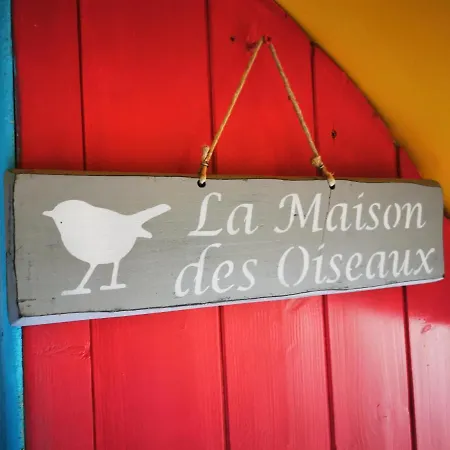 Bed & Breakfast La Maison Des Oiseaux. Roulotte